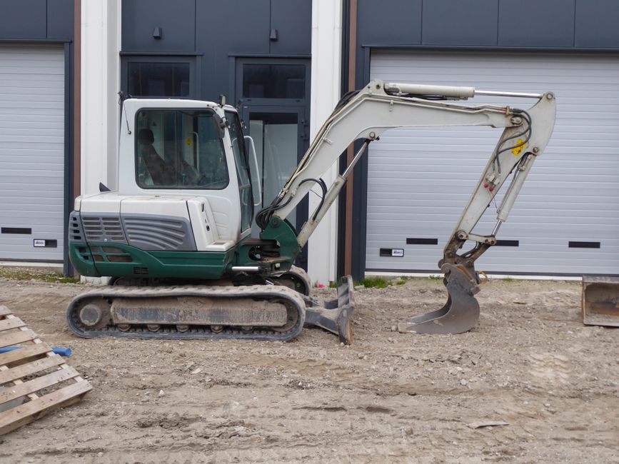 日系、韩系、国产二手挖机有什么区别？一文说清选购要点